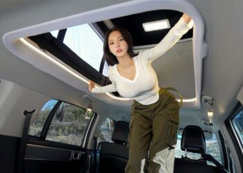 🚐 Luxury Camping in an Automated Pop-Up Tent Camper Van
