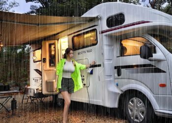 CAMPING IN THE RAIN LUXURY CAMPER VAN WITH 3-BEDROOM AND UNDERFLOOR HEATING