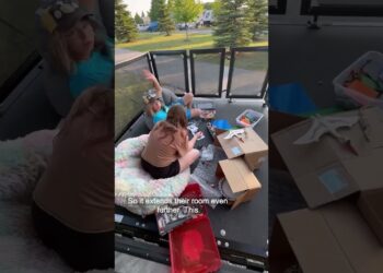 Tour our kids’ RV bedroom #nomads #rvliving #travelfamily #rvlife