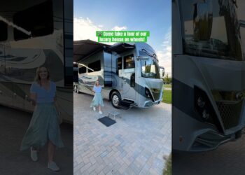 🚍 RV or house on wheels? Hard to tell the difference inside! #rvlife #motorhome #rv #rvtour #travel